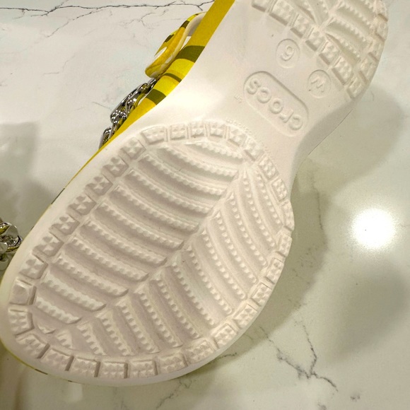 Crocs Special Edition Clueless, the “Cher” - Picture 6 of 8